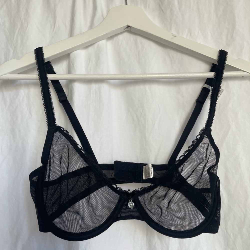 Elegant Black Lace Sheer Bra whimsy goth Size 32B - Picture 2 of 11